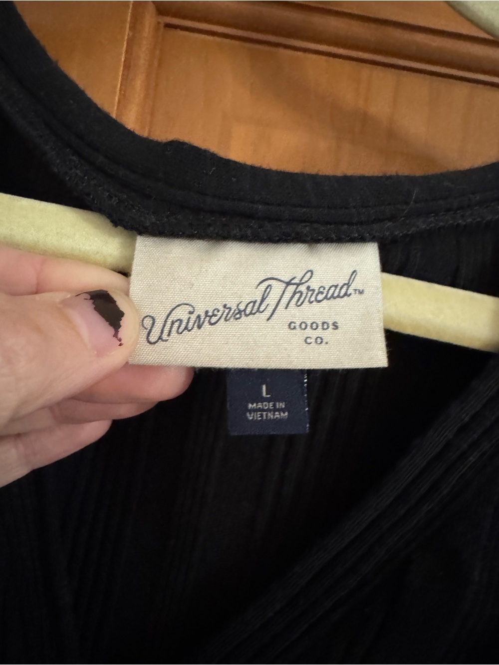 Universal Thread Black Ribbed Button-Down V-Neck Tank - Picture 2 of 2